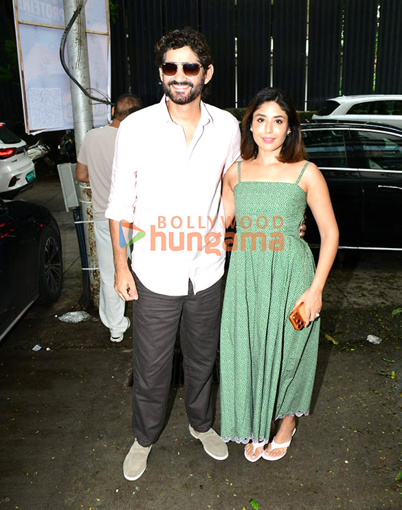 photos gaurav kapur and kritika kamra spotted outside a restaurant in bandra 3