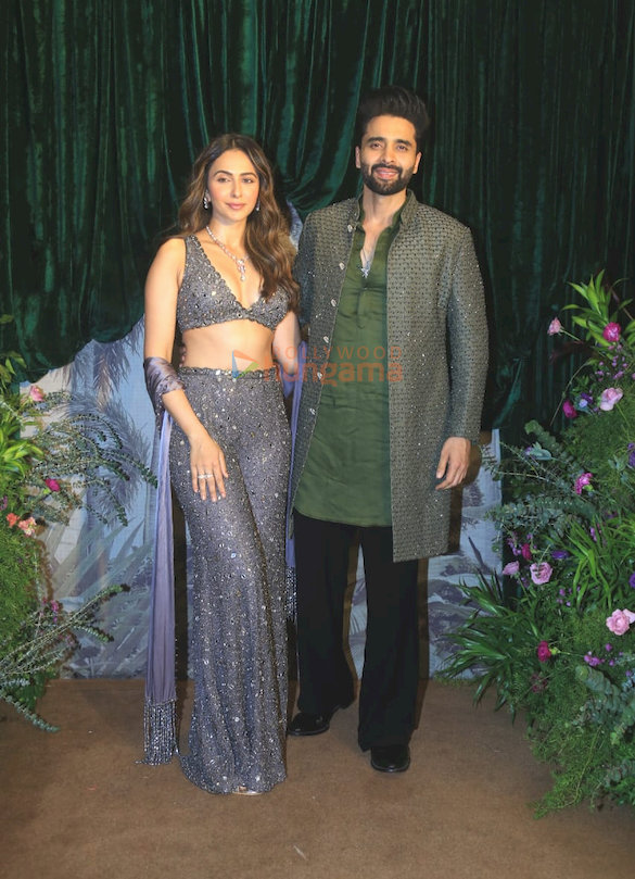 photos janhvi kapoor anil kapoor bhumi pednekar varun dhawan rakul preet singh rekha and others attend anshula kapoor and roha 1