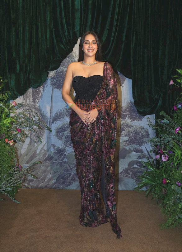photos janhvi kapoor anil kapoor bhumi pednekar varun dhawan rakul preet singh rekha and others attend anshula kapoor and roha 12