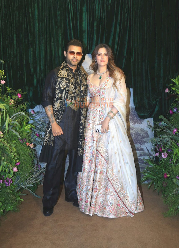 photos janhvi kapoor anil kapoor bhumi pednekar varun dhawan rakul preet singh rekha and others attend anshula kapoor and roha 17