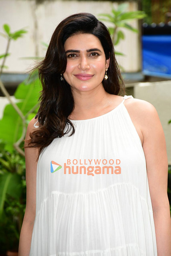 photos neha dhupia and angad bedi are on a double date with karishma tanna 6