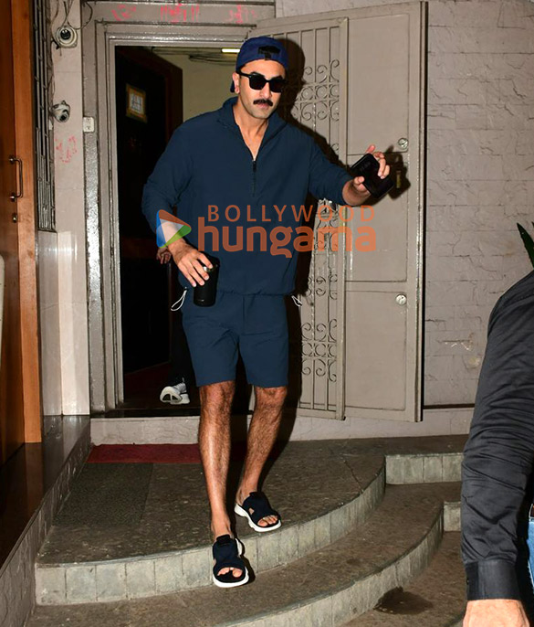 photos ranbir kapoor spotted outside a dubbing studio in bandra 3