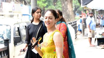 Photos: Sandeepa Dhar snapped outside dance class in Khar