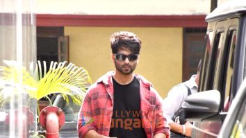 Photos: Shahid Kapoor snapped at a gym in Bandra