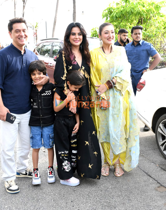 Photos: Sunita Ahuja, Sara Arfeen Khan and Arfeen Khan snapped at a charity initiative by the Sara Arfeen Khan Foundation Photos: Sunita Ahuja, Sara Arfeen Khan and Arfeen Khan snapped at a charity initiative by the Sara Arfeen Khan Foundation