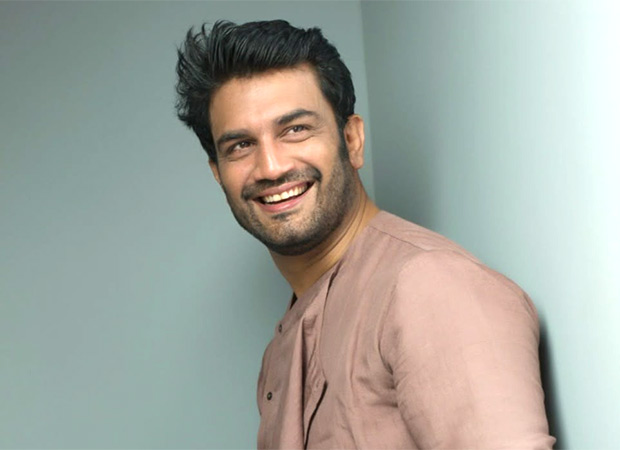 Sharad Kelkar provides financial assistance to Assam flood victims