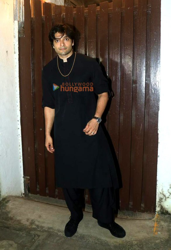 photos ali fazal and divyenndu host a special daawat for the entire team of mirzapur the movie at bandra 16