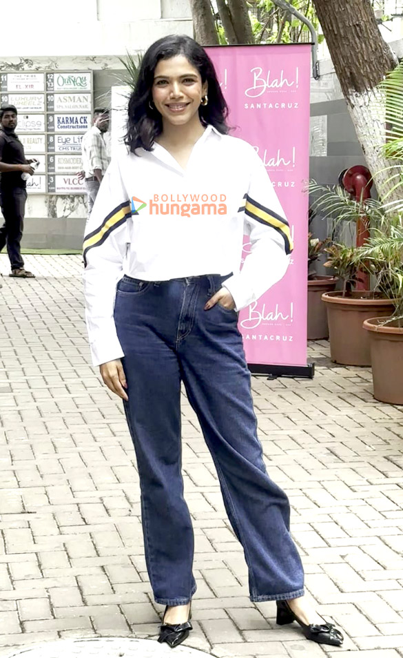 photos shriya pilgaonkar snapped outside blah in santacruz 2