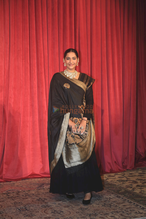 Photos: Sonam Kapoor Ahuja, Rhea Kapoor, Bhumi Pednekar and others grace the Birdhichand Ghanshyamdas jewellers event Photos: Sonam Kapoor Ahuja, Rhea Kapoor, Bhumi Pednekar and others grace the Birdhichand Ghanshyamdas jewellers event