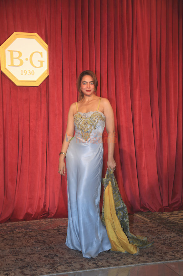 photos sonam kapoor ahuja rhea kapoor bhumi pednekar and others grace the birdhichand ghanshyamdas jewellers event 22