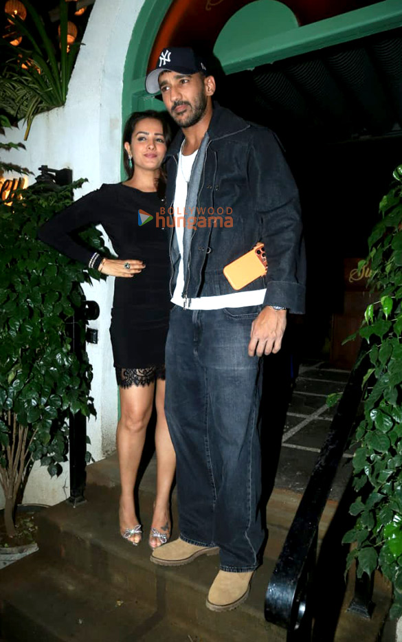 photos urmila matondkar anita hassanandani and others snapped in bandra 2