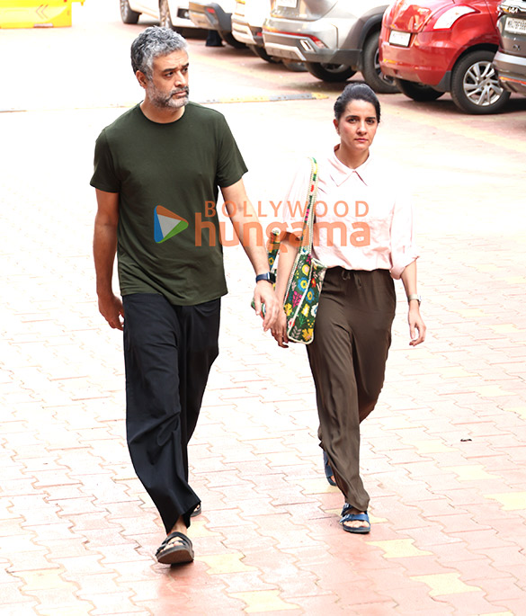photos vicky kaushal katrina kaif aruna irani and others attend late kuku kohlis prayer meet 2026 12