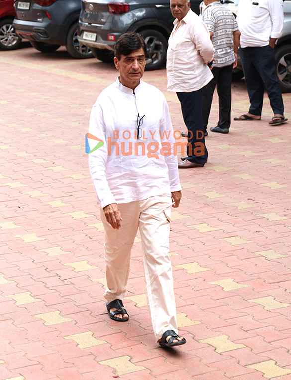 photos vicky kaushal katrina kaif aruna irani and others attend late kuku kohlis prayer meet 2026 7