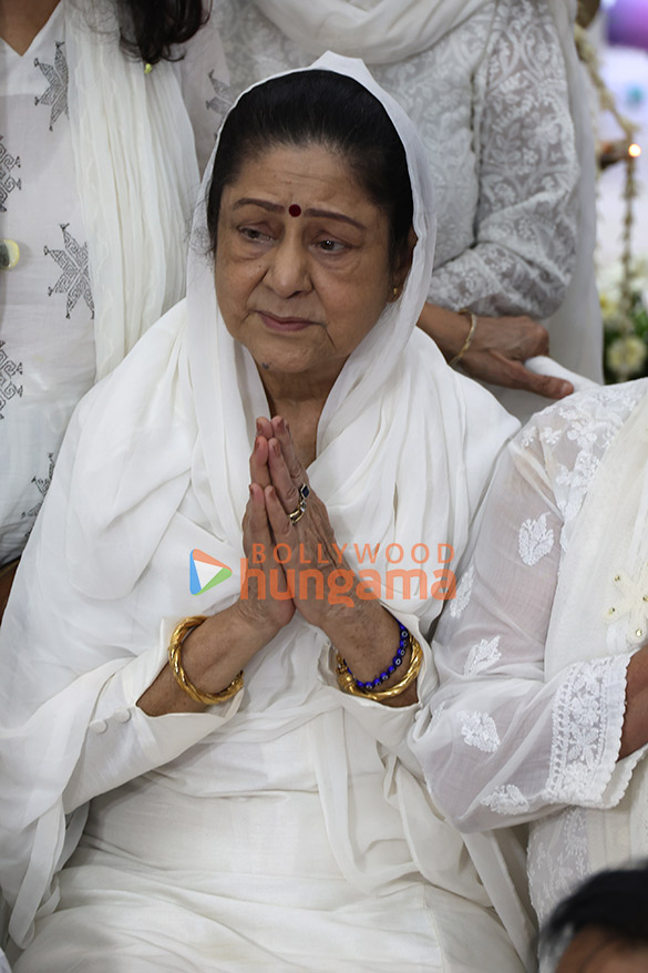 photos vicky kaushal katrina kaif aruna irani and others attend late kuku kohlis prayer meet 25