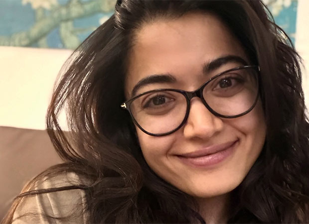 Rashmika Mandanna kalça sakatlığından sonra evde dinlenirken hayatını güncelliyor.