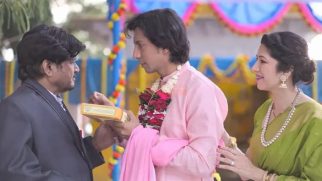 Om Ka Hari stills