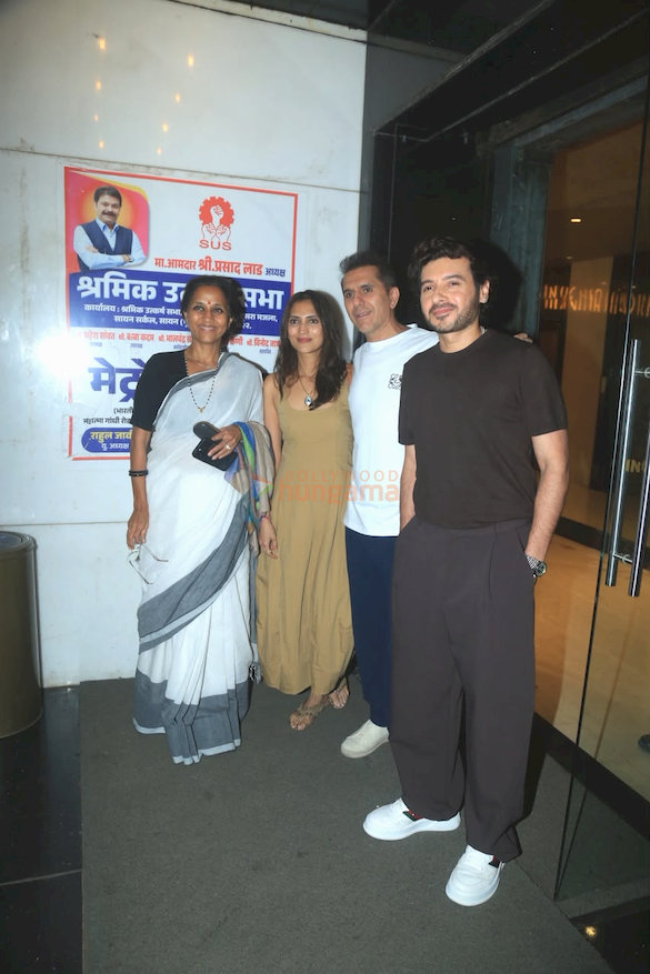 photos amruta fadnavis divyendu ritesh sidhwani and other grace the special screening of mirzapur the movie 4