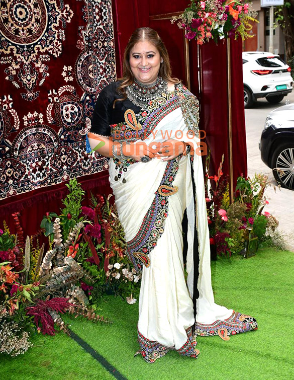 photos amruta fadnavis and seema singh snapped at spo store in khar 3