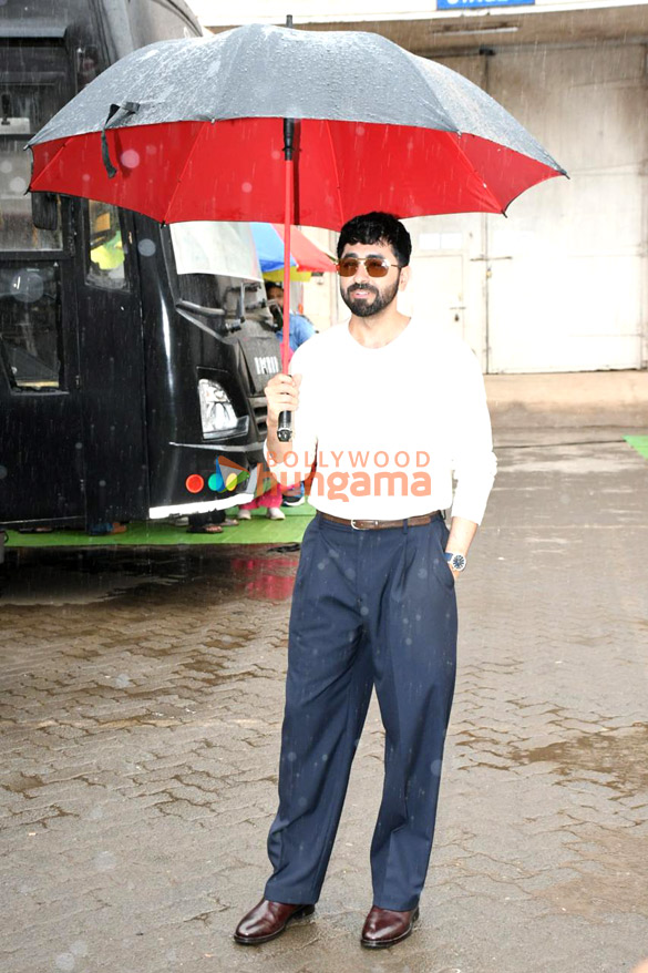 photos ayushmann khurrana and sara ali khan snapped promoting udta teer 6