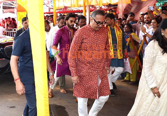 photos deepika padukone and ranveer singh visit siddhivinayak temple 6