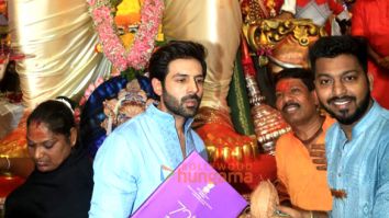 Photos: Kartik Aaryan snapped at Lalbaugcha Raja
