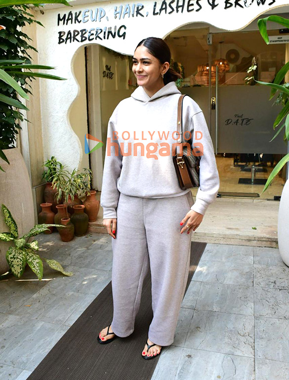 photos mrunal thakur spotted outside a salon in bandra 6