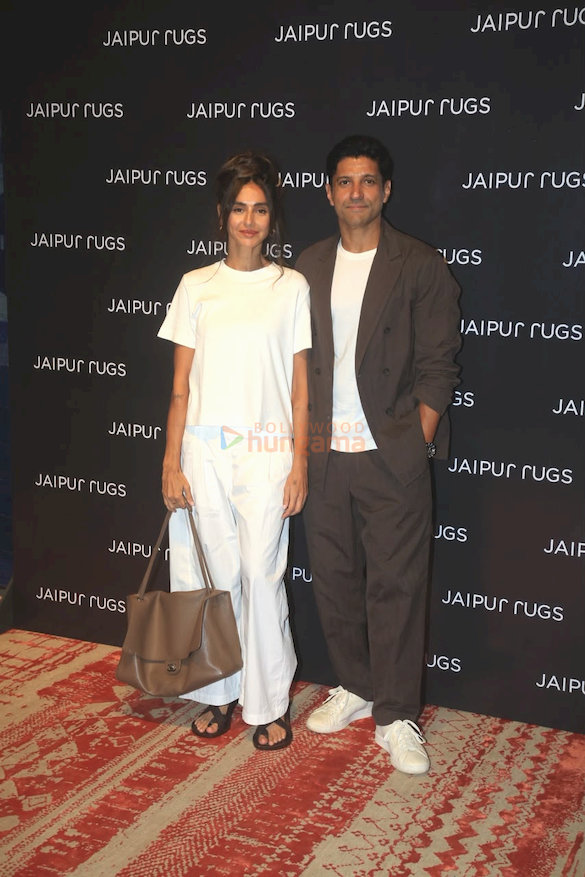 photos palak tiwari farhan akhtar and sophie choudry and others snapped at jaipur rugs event 4