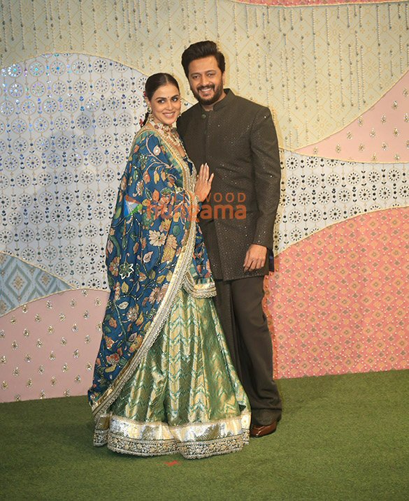 photos salman khan katrina kaif vicky kaushal and others snapped at ambani ganpati celebrations 5