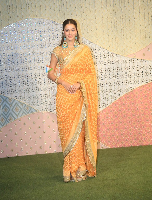 photos salman khan katrina kaif vicky kaushal and others snapped at ambani ganpati celebrations 6