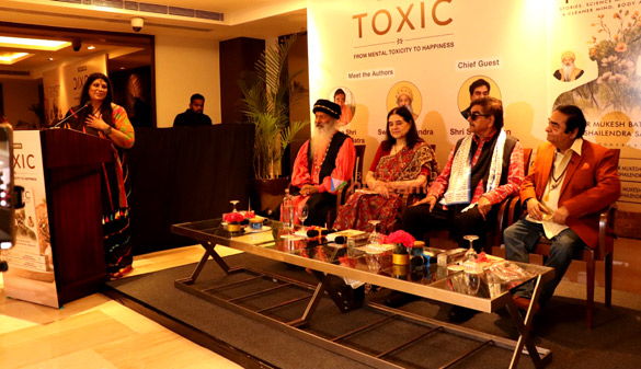 photos shatrughan sinha maneka gandhi come together to launch the book dr mukesh batras toxic stories science and remedies 3