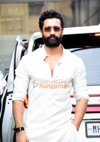 Photos: Vicky Kaushal snapped in Bandra
