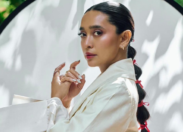 Sayani Gupta wins best actress award for Four More Shots Please! Season 4 and best director for Aasmani
