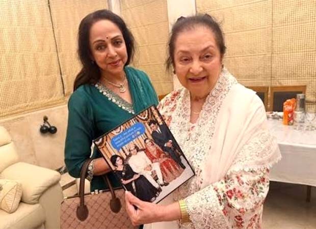 सायरा बानो ने हार्दिक जन्मदिन नोट में धर्मेंद्र और शशि कपूर के साथ महूरत शॉट से हेमा मालिनी के चंचल क्षणों को याद किया; पोस्ट देखें