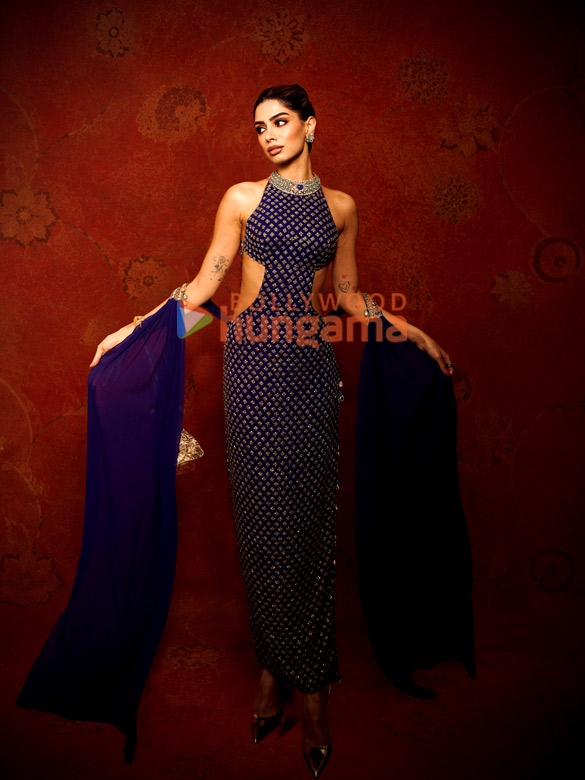 khushi kapoor 4 28