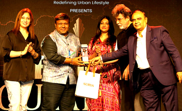photos deepak tijori hiten tejwani and bhumi trivedi snapped honouring dr khoja at gujarati bright award 9