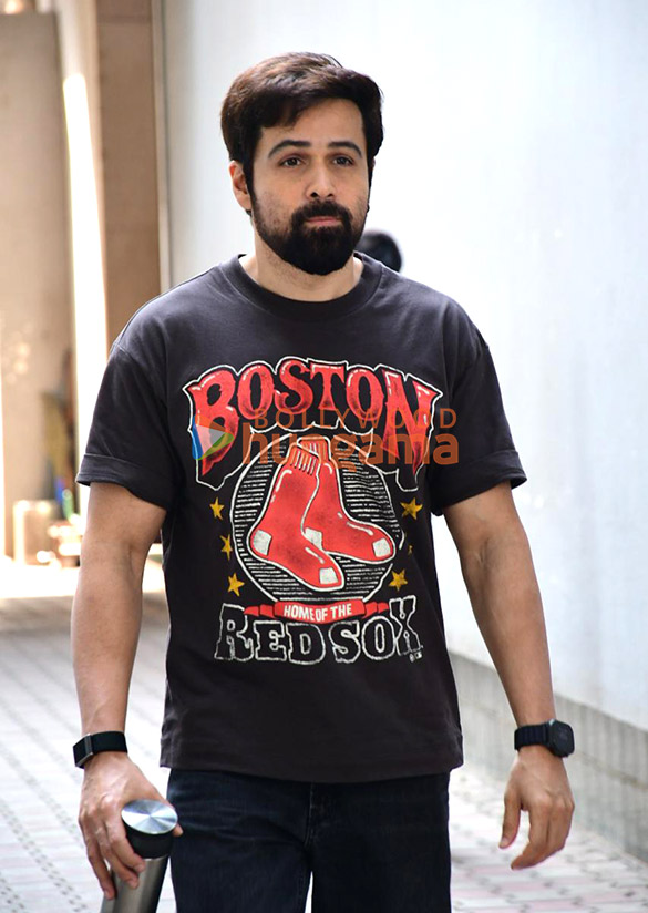 photos emraan hashmi snapped in town 3