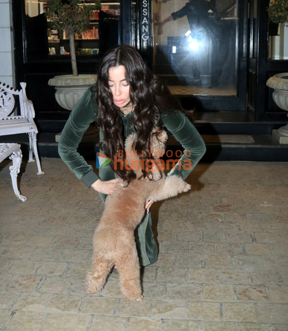 photos giorgia andriani snapped at a saloon in bandra 3