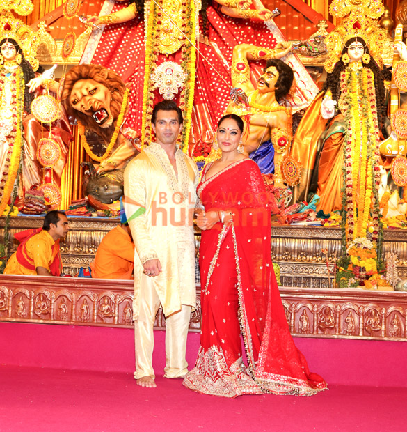 photos kajol bipasha basu mouni roy tanishaa mukerji and others snapped at 80th north bombay sarbojanin durga puja 2