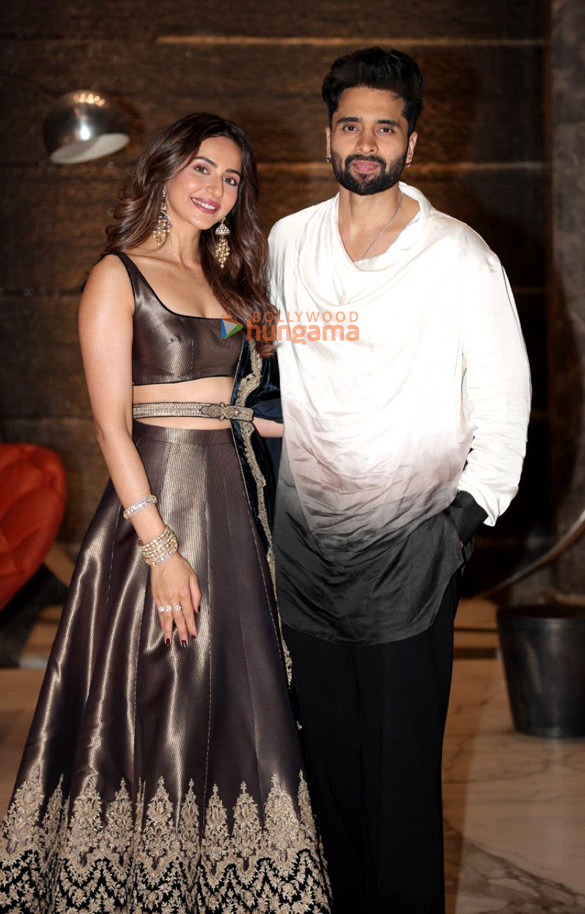 photos karan johar bhushan kumar sara ali khan and others were snapped at ayushmann khurrana and tahira kashyaps diwali festivities 13