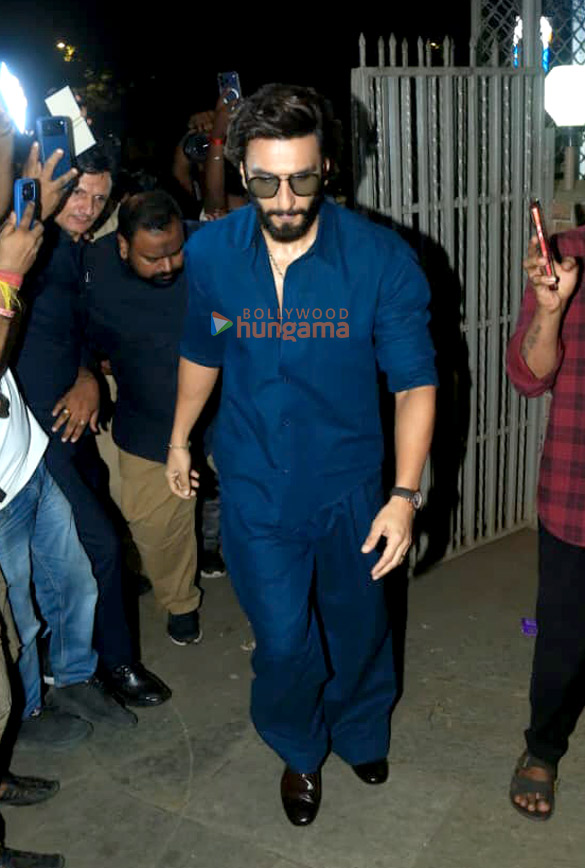 photos ranveer singh snapped outside a dubbing studio in bandra 6
