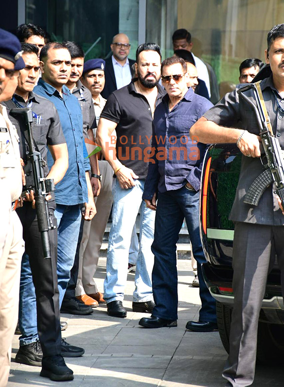 photos salman khan spotted at kalini airport 2
