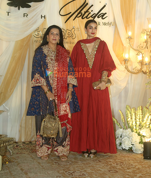 photos shilpa shetty huma qureshi shriya saran and others snapped at itrh ki diwali at gallops mahalaxmi 13