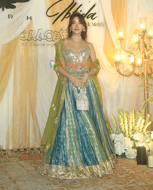 photos shilpa shetty huma qureshi shriya saran and others snapped at itrh ki diwali at gallops mahalaxmi 7