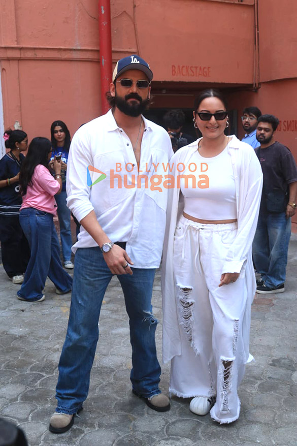 photos sonakshi sinha zaheer iqbal karan rawal and vishal rana snapped promoting tu hai meri kiran at sophie college 4