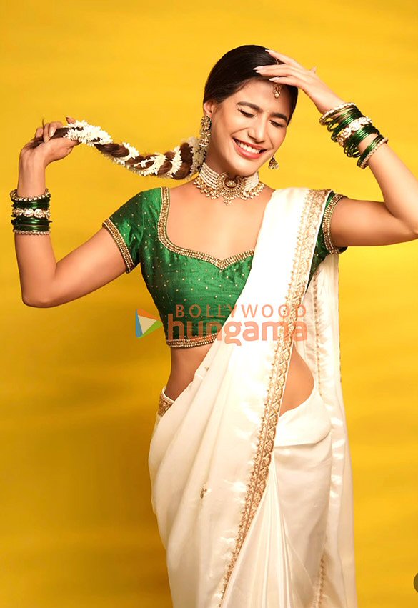 poonam pandey 8 4