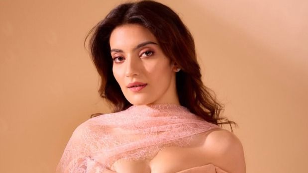 Pratibha Ranta named brand ambassador of P.C. Chandra Jewellers