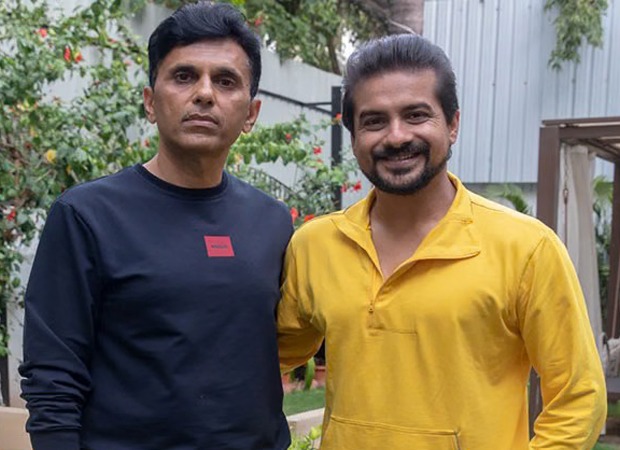 आनंद पंडित और पुष्कर जोग ने हिंदी कॉमेडी घंटी के लिए टीम बनाई, फिल्म की यूके शूटिंग पूरी हुई
