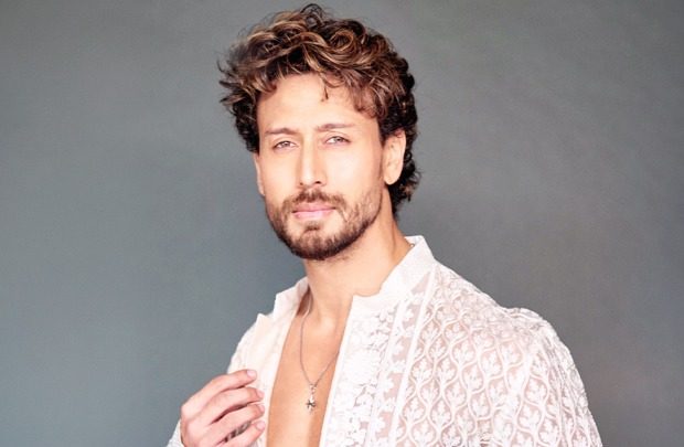 Tiger Shroff resumes shooting of Lag Jaa Gale two days after firing incident: Report